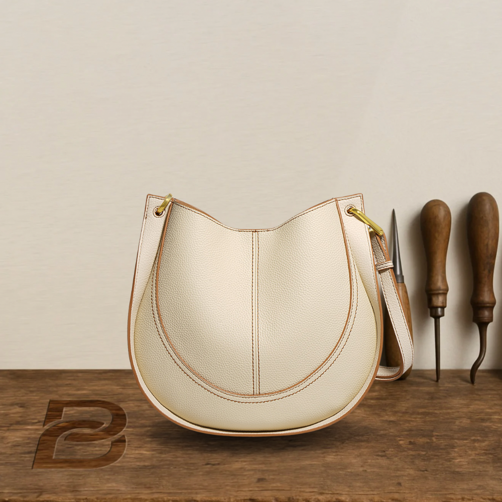 BIKUUL | Crossbody aus weichem, gemustertem Leder