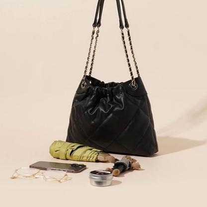 BIKUUL | Schlanke Shoppertasche aus Leder mit Ketten
